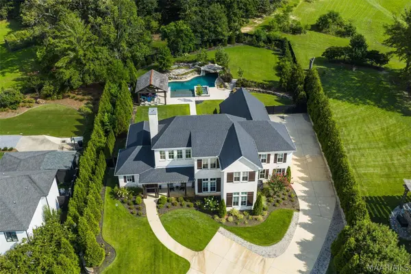 28 Waters LN, Pike Road, AL 36064