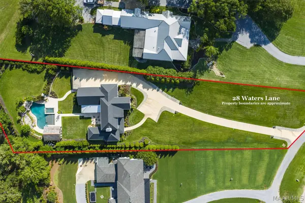 28 Waters LN, Pike Road, AL 36064