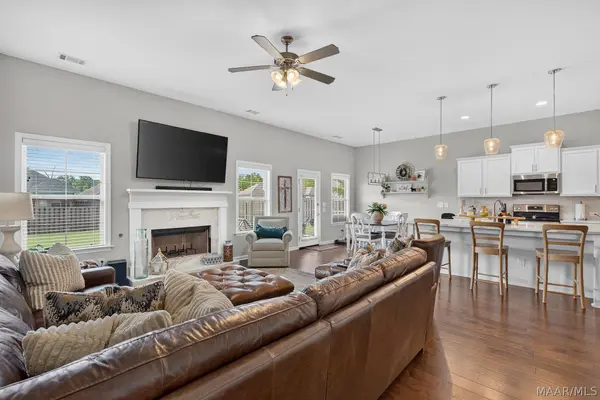 9302 CRESCENT LODGE CIR, Pike Road, AL 36064