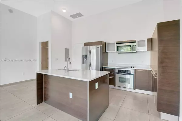 1900 N Bayshore Dr #507, Miami, FL 33132