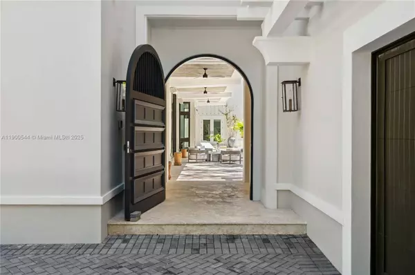 3701 Park Ave, Miami, FL 33133