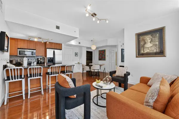4100 Salzedo St #619, Coral Gables, FL 33146