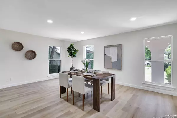 5422 Lancashire, San Antonio, TX 78230