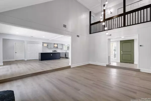 5411 Lancashire, San Antonio, TX 78230