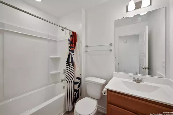 3247 Old Almonte, San Antonio, TX 78224