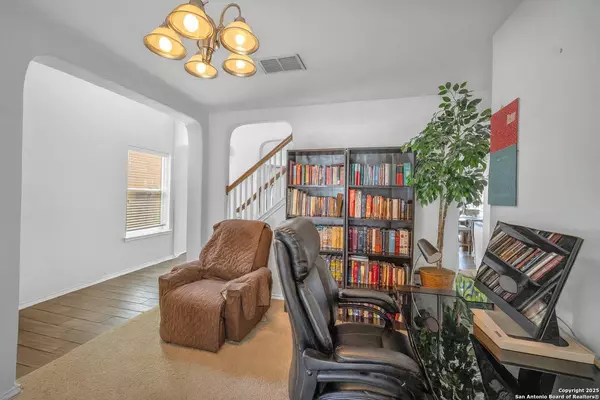 5407 Duke, San Antonio, TX 78227