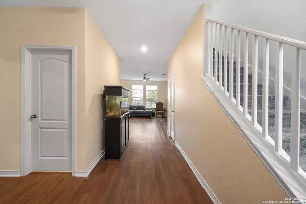 8266 Phantom, San Antonio, TX 78253