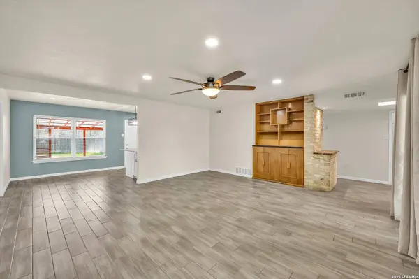 130 Dawnridge, San Antonio, TX 78213