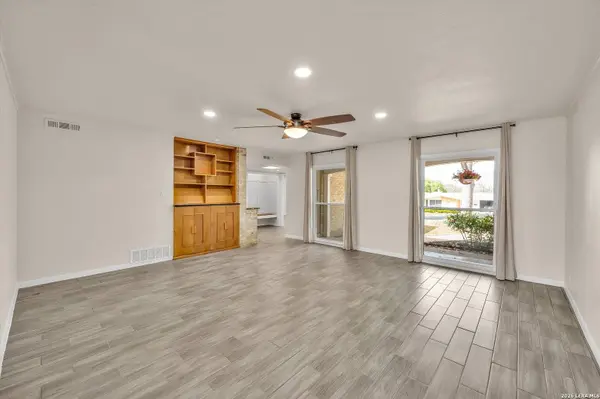 130 Dawnridge, San Antonio, TX 78213