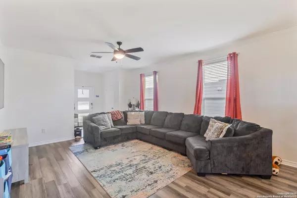 3275 Old Almonte Dr., San Antonio, TX 78224