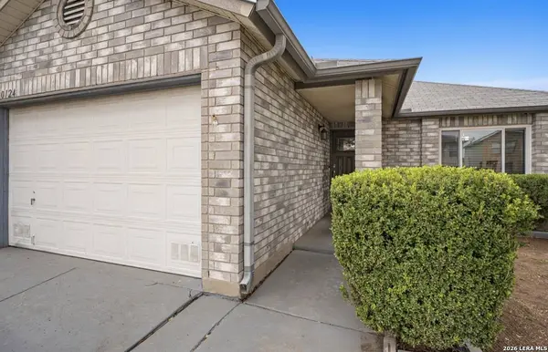 10124 Sunset Pl, San Antonio, TX 78245