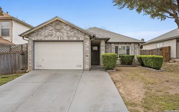 10124 Sunset Pl, San Antonio, TX 78245