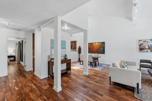 6409 Paintbrush Hollow HOLW, Austin, TX 78750