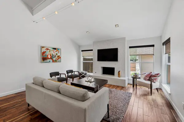 6409 Paintbrush Hollow HOLW, Austin, TX 78750