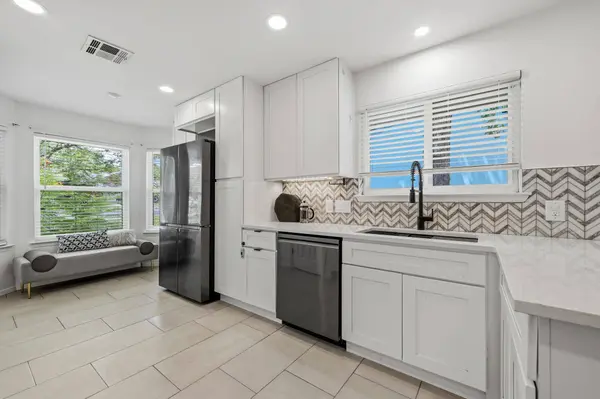 8519 Palace PKWY, Austin, TX 78748