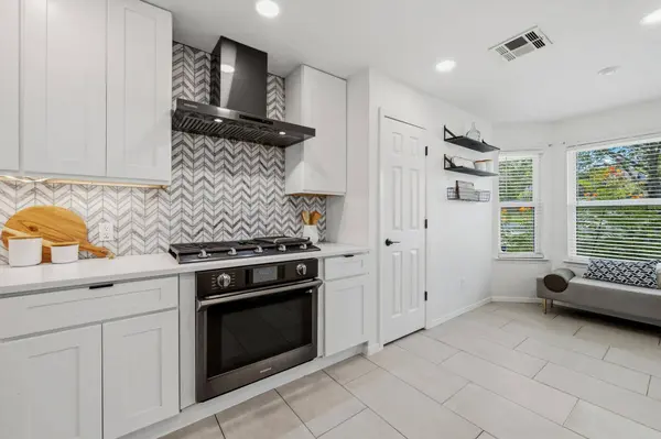 8519 Palace PKWY, Austin, TX 78748
