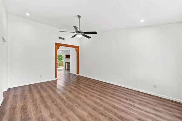 6712 Ripple RUN, Austin, TX 78744