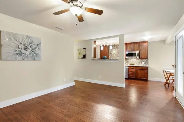 6101 Harwin LN, Austin, TX 78745