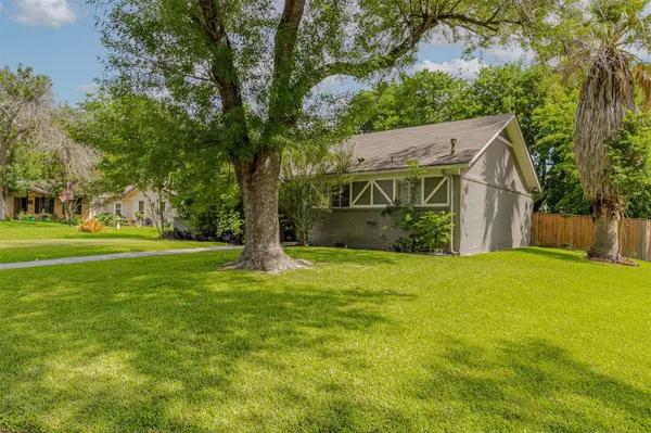 800 Easy Day CV, Austin, TX 78745