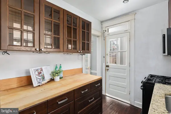 1533 FOXHALL RD NW, Washington, DC 20007