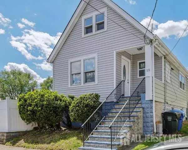 15 Frazer ST, Fords, NJ 08863