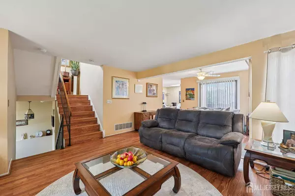 160 Goldmine LN, Old Bridge, NJ 08857