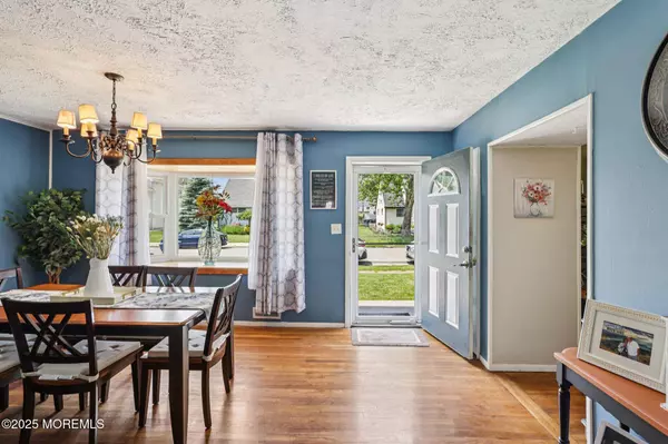 30 Clark Place, Avenel, NJ 07001