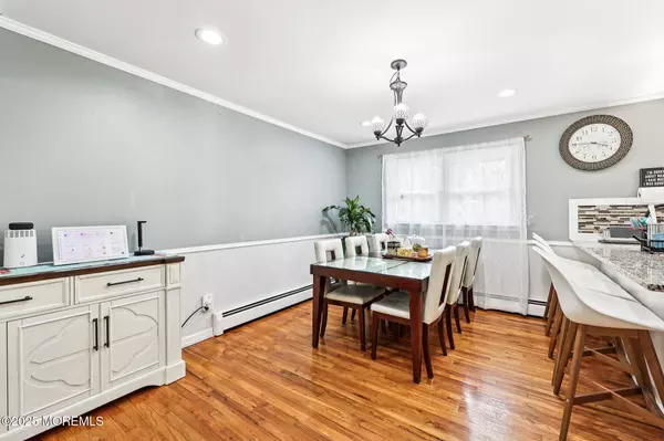 16 Kerschner Lane, East Brunswick, NJ 08816