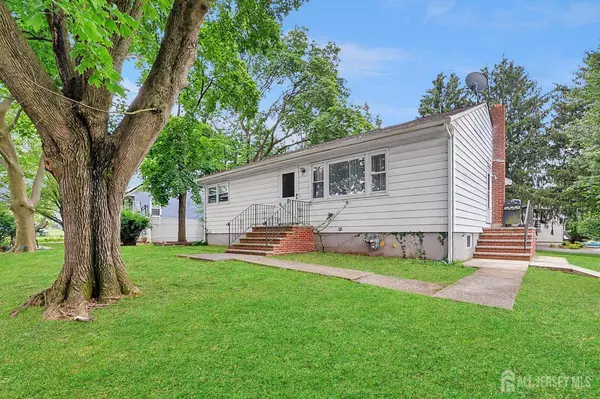 30 Lafayette AVE, Franklin Twsp, NJ 08873