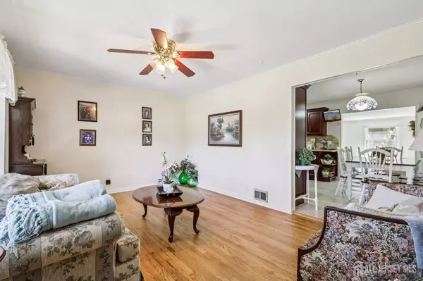 80 Conforti AVE, West Orange, NJ 07052