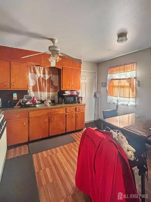 53 Juliet AVE, Franklin Twsp, NJ 08873