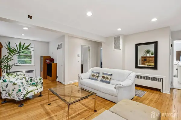 37 Davidson Mill RD, South Brunswick, NJ 08902