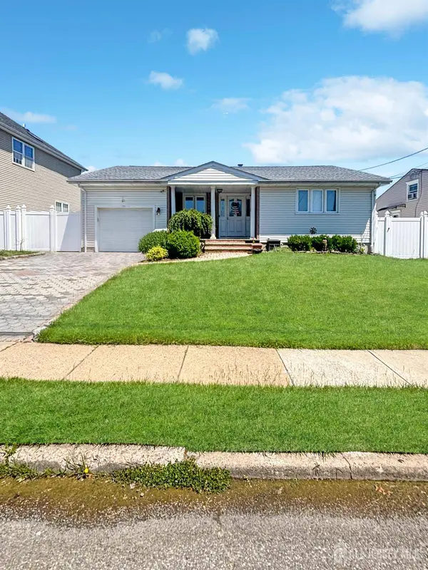 50 Preston RD, Colonia, NJ 07067