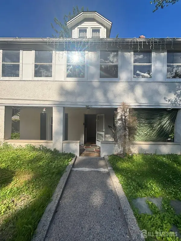 63 Poplar DR, Long Hill, NJ 07980