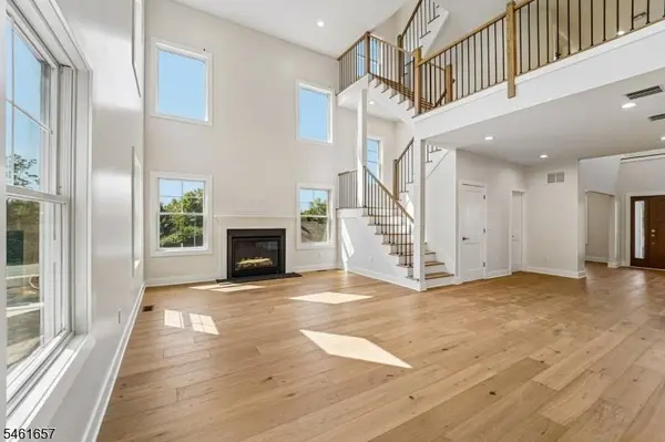 11 Scarlet Dr, Piscataway Twp., NJ 08854