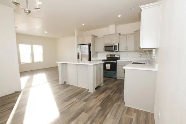 2055 Rucker AVE, Gilroy, CA 95020