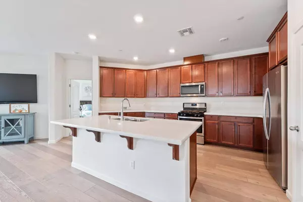 6825 E Braly AVE, Fresno, CA 93727