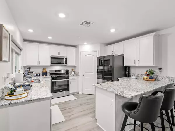 6656 E Washington AVE, Fresno, CA 93727