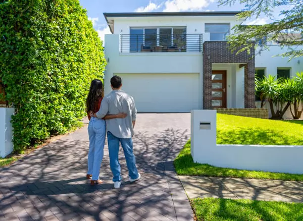 Hey Homeowners: What an Economic Slowdown Could Mean for the Housing Market