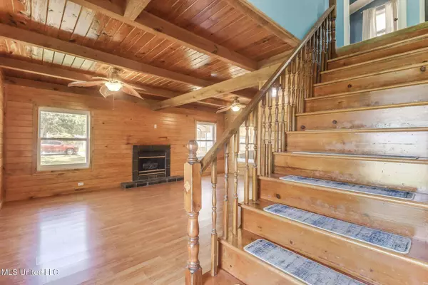 5416 Riley Road, Ocean Springs, MS 39564