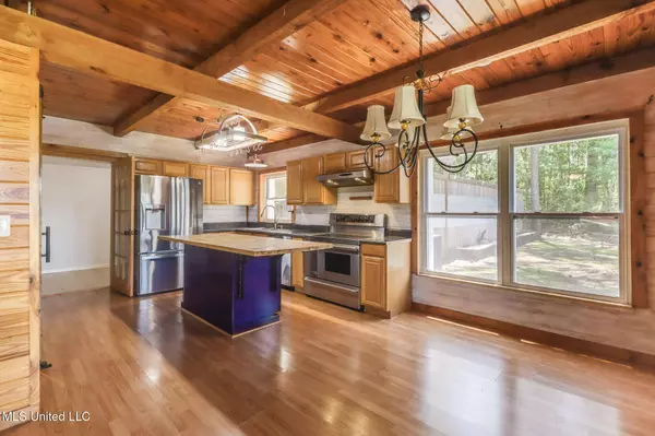 5416 Riley Road, Ocean Springs, MS 39564