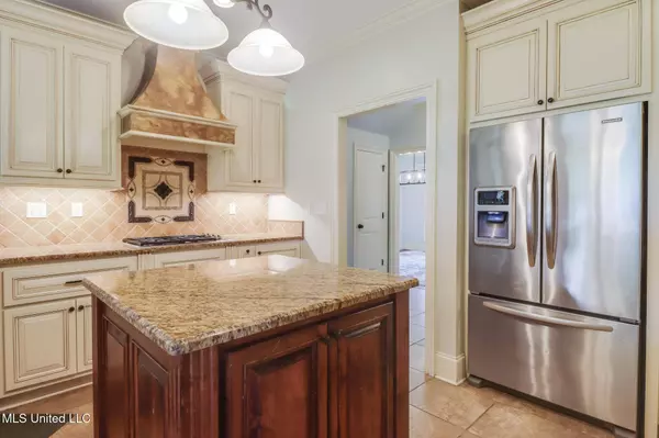 23131 Stablewood Circle, Pass Christian, MS 39571