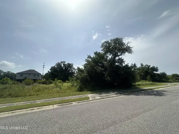 110 Destiny Oaks Drive, Long Beach, MS 39560