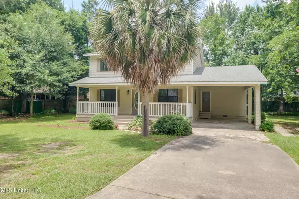 6910 Apuwai Place, Diamondhead, MS 39525