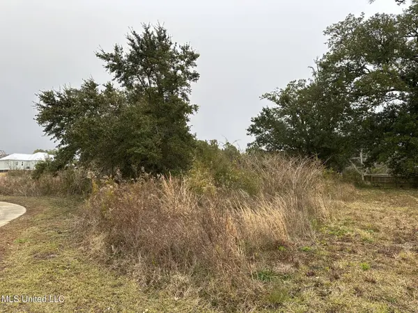 110 Destiny Oaks Drive, Long Beach, MS 39560