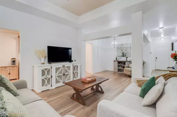 14001 Fox Hill Drive, Gulfport, MS 39503