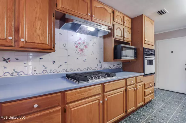 810 23rd Street, Gulfport, MS 39501