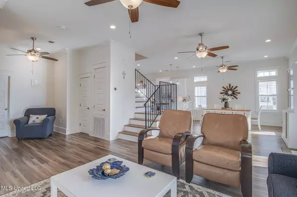 102 W Second Street, Pass Christian, MS 39571