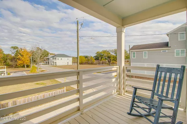 102 W Second Street, Pass Christian, MS 39571