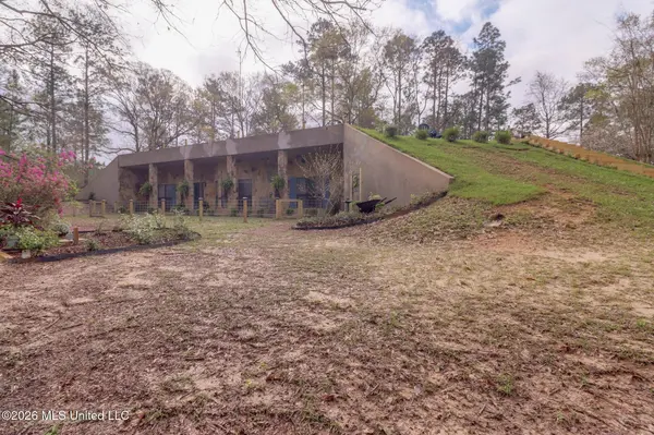 65 Gartman Road, Perkinston, MS 39573